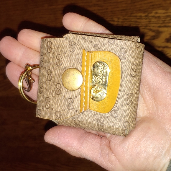 G G AUTHENTIC CANVAS ear-bud case - Picture 13 of 13